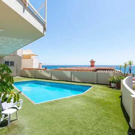 3 Bed 100 M From The *